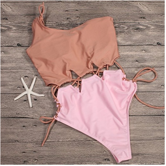 Two Tone One Shoulder One Piece Swimsuit - Picture 4 of 5